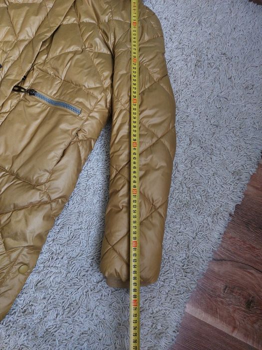 Продам жіночу зимову куртку.