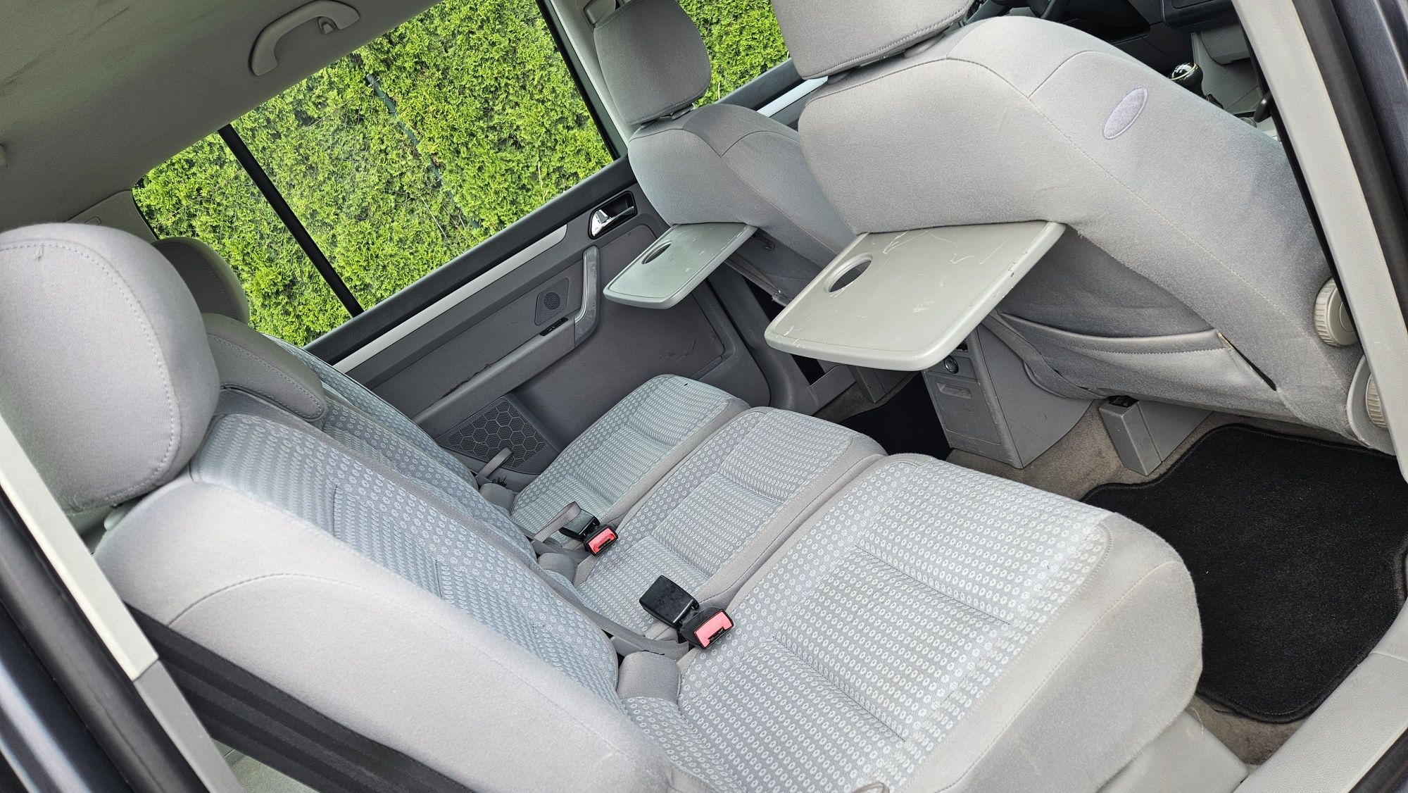 VW TOURAN 2.0 TDi !! KLIMA SPRAWNA , Nowe Kpl Sprzęgło !! Bez Rdzy !!