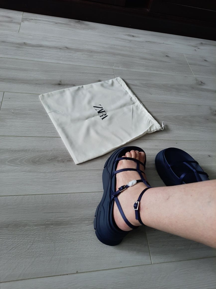 Zara  зара шлепанцы шлепанці сандали сандалі