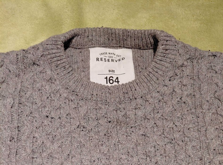 Szary sweter RESERVED rozmiar 164 cm