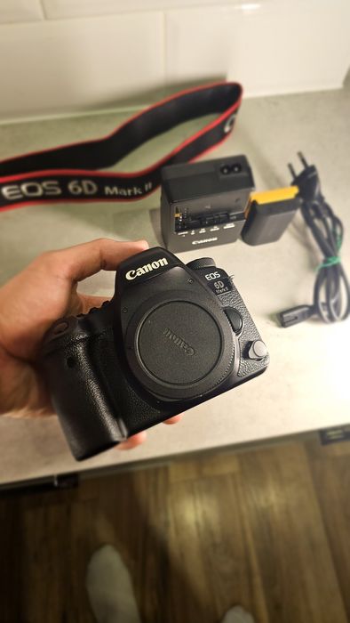 Canon EOS 6D Mark II w Bardzo Dobrym stanie