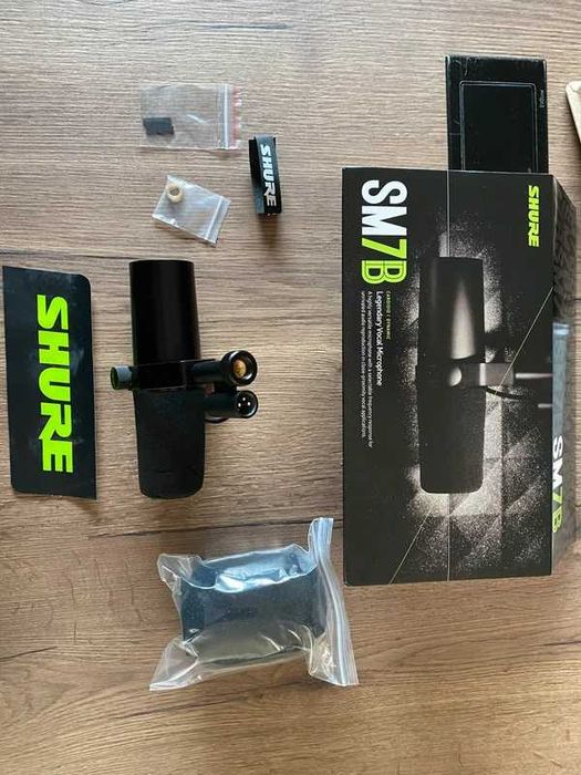 Shure SM7B - Microfone de Estúdio