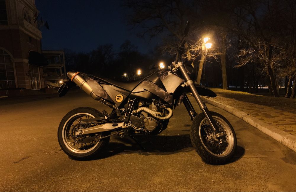 KTM 640 LC4 Supermoto