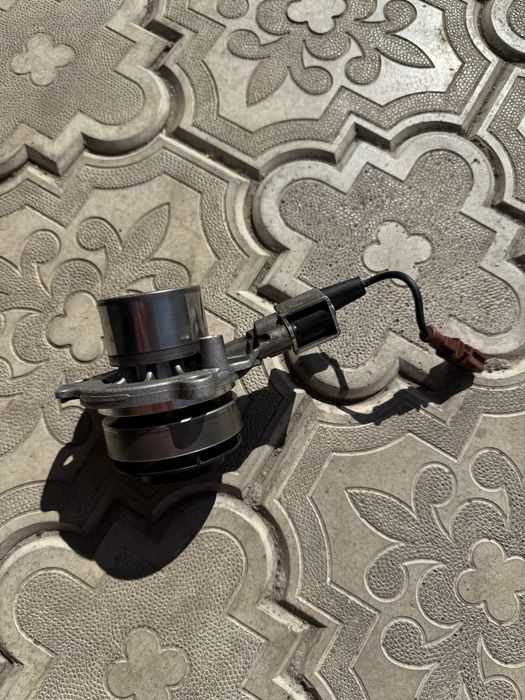 Помпа, насос VW 010157801KT