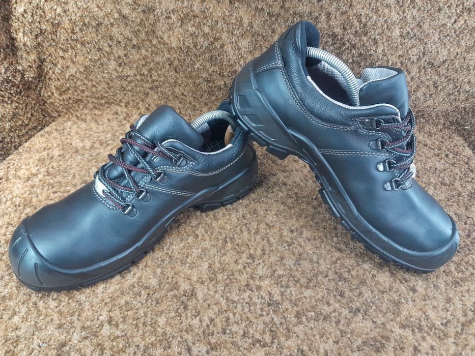 Туфлі , кросівки спецвзуття Elten 42 розмір.