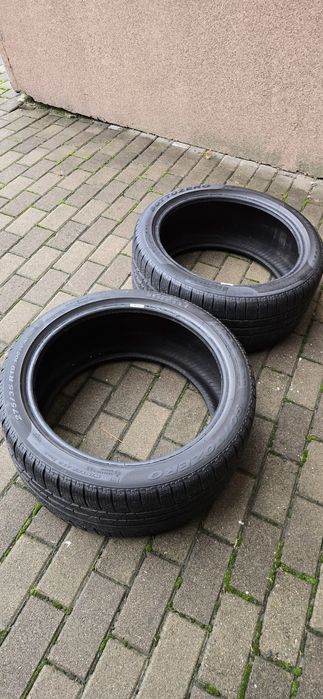 Зимові шини Pirelli Sottozero 275/35 R19