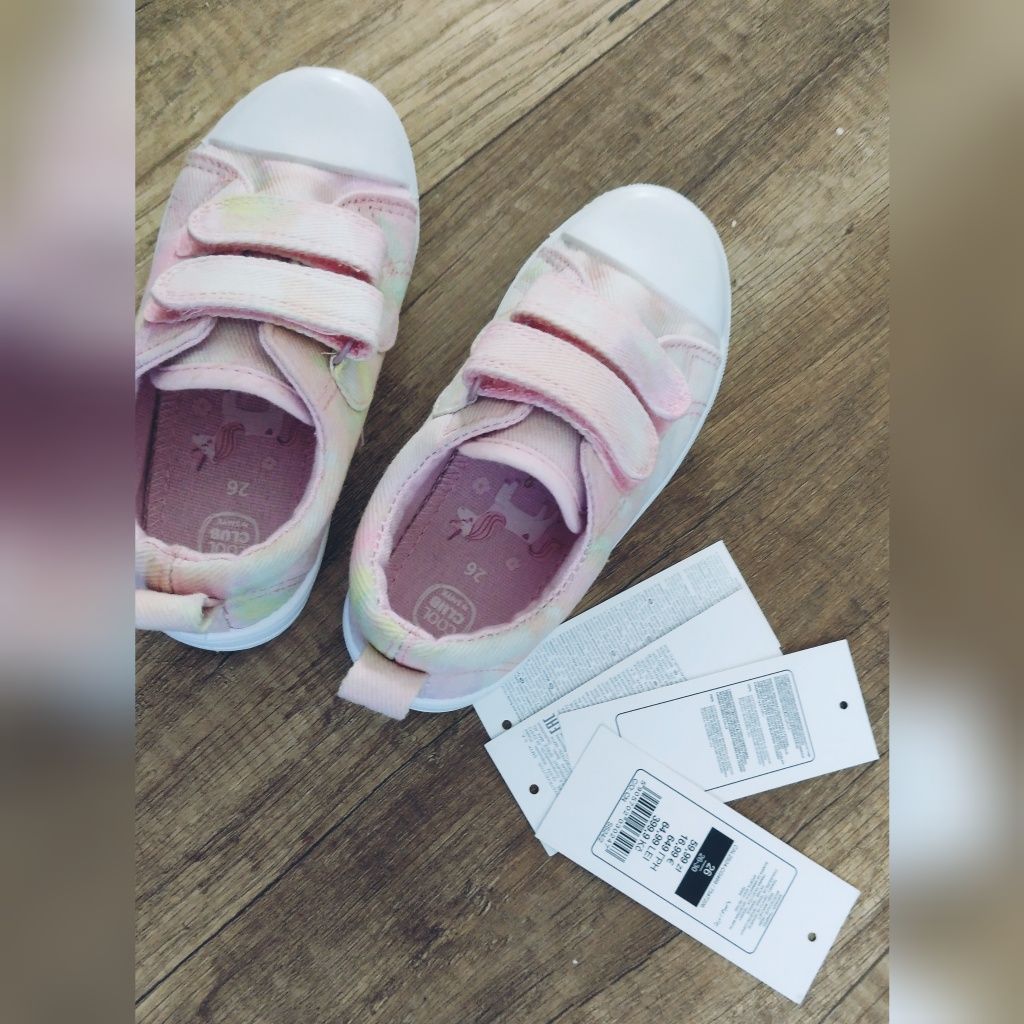 Nowe Buciki do przedszkola, tenisówki, buty dla dziewczynki, kapcie