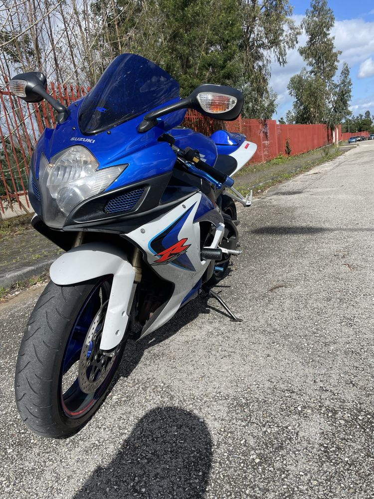 Suzuki gsxr600 K7