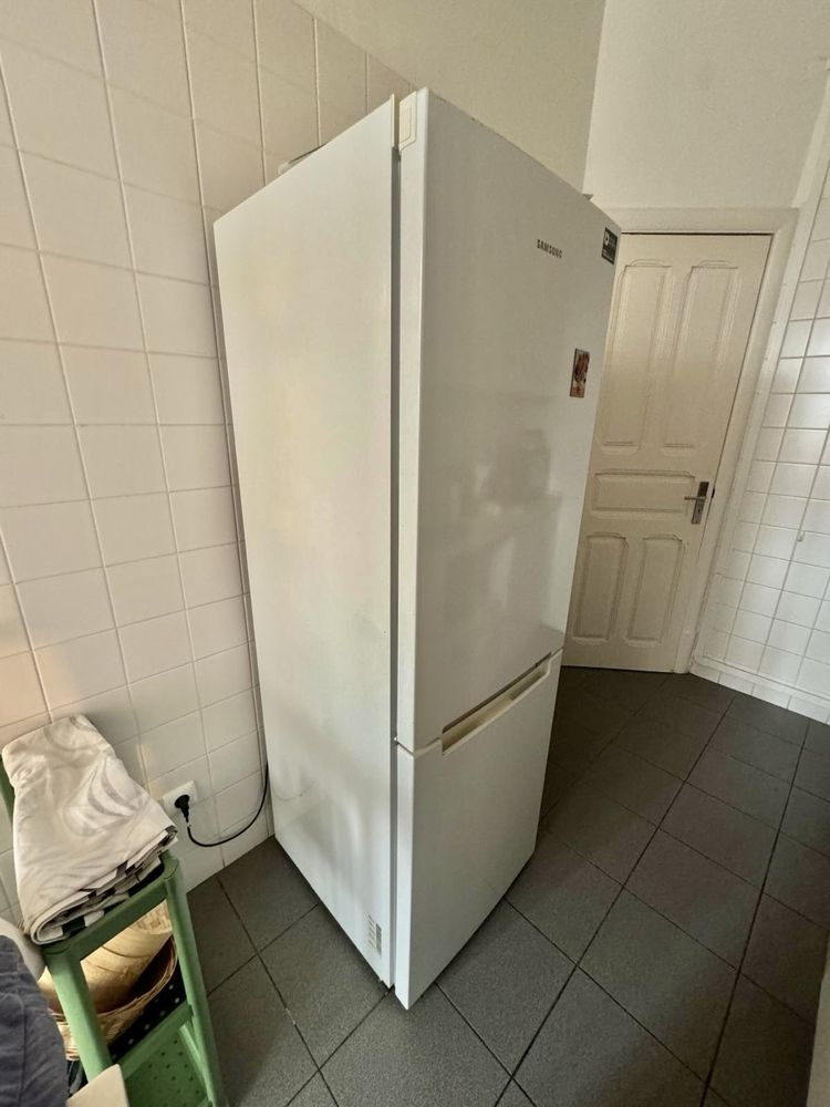Frigorífico com congelador Samsung
