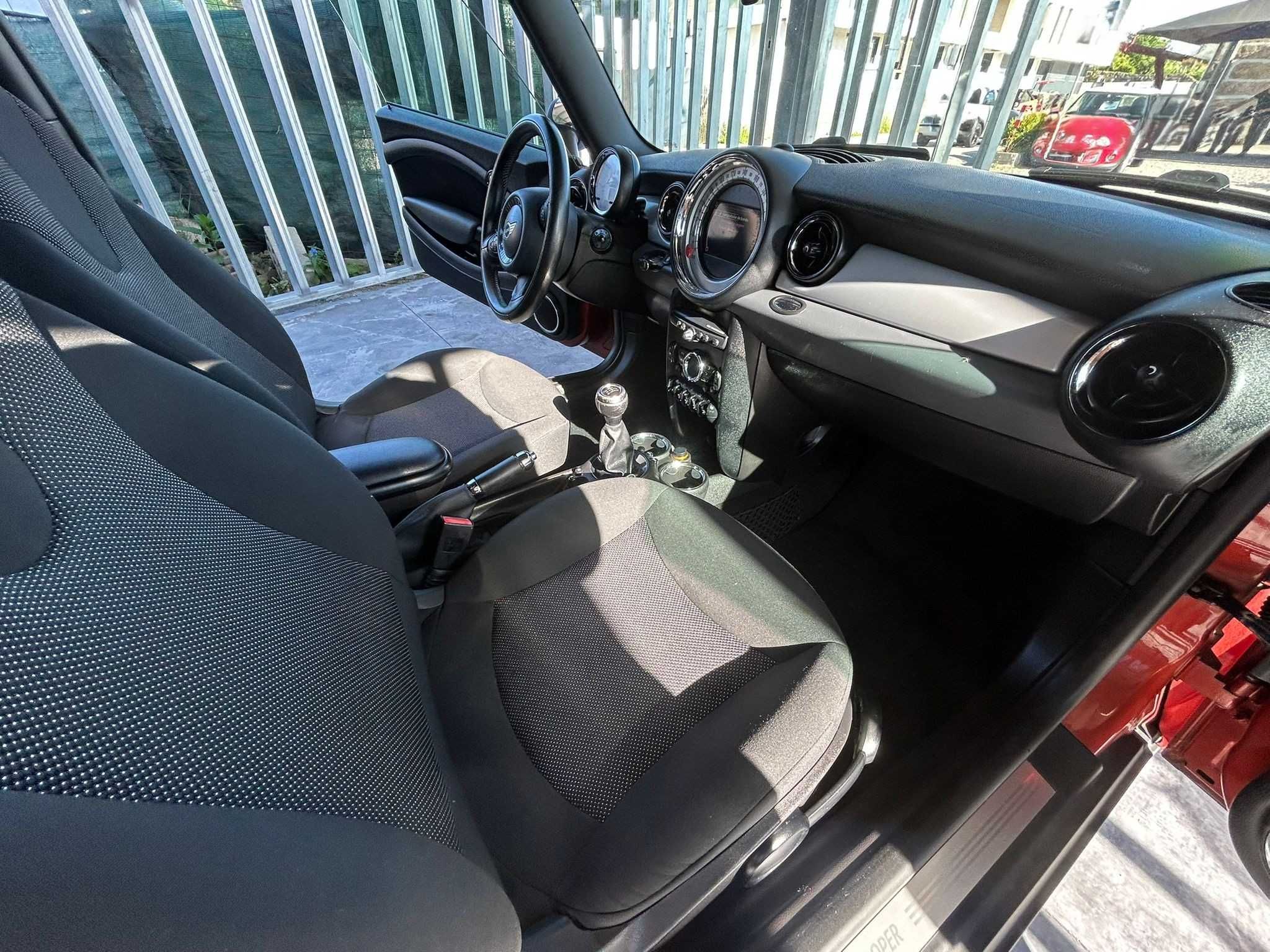 Mini Cooper D 1.6 110cv - 11