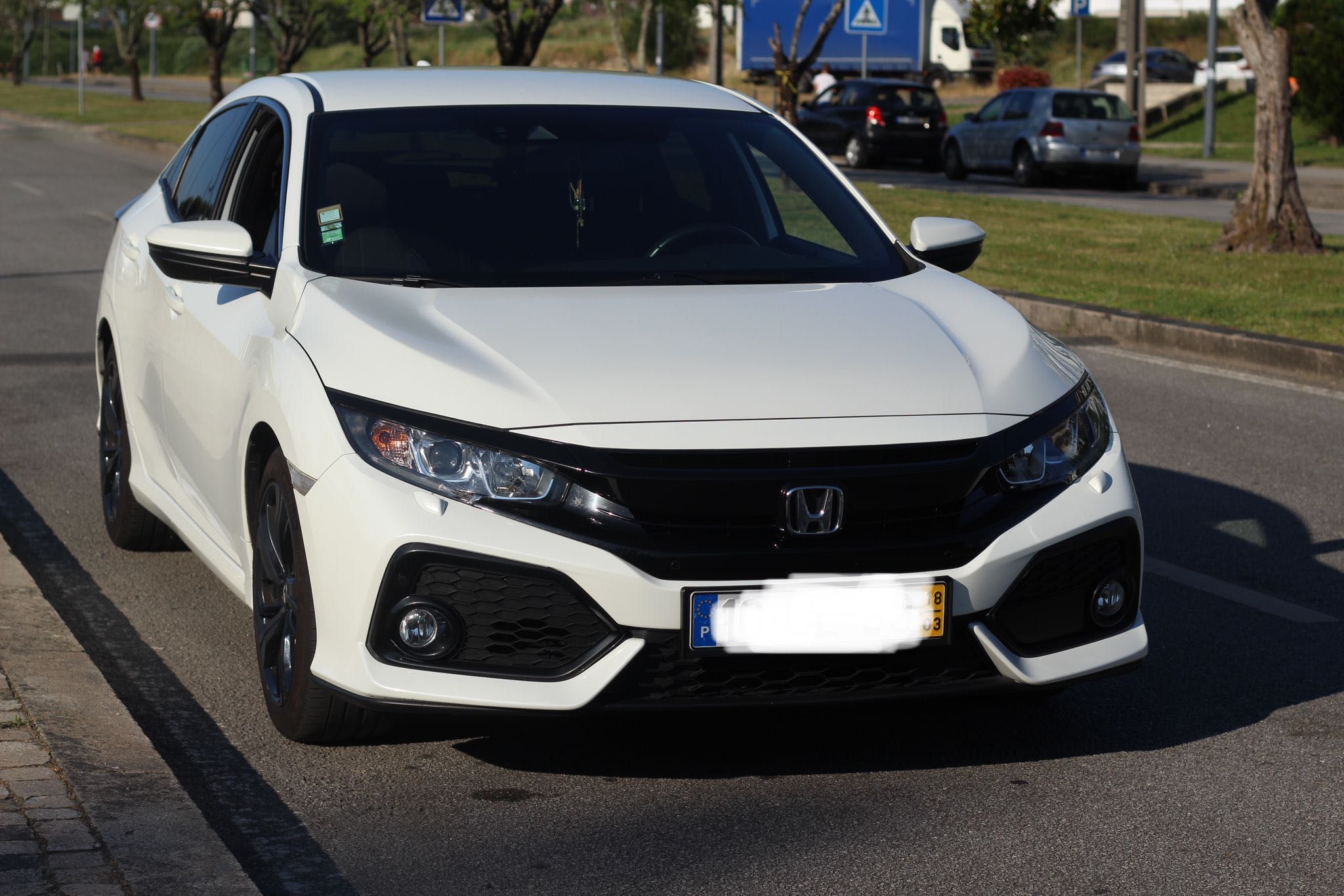 Honda Civic 1.0 i-VTEC Elegance CVT C.Navi