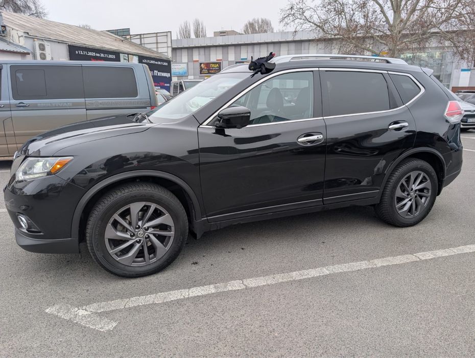 Nissan Rogue Канада