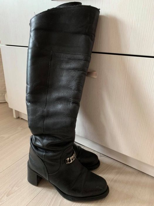 Кожаные сапоги черные теплые на каблуке Сesarini жіночі чоботи