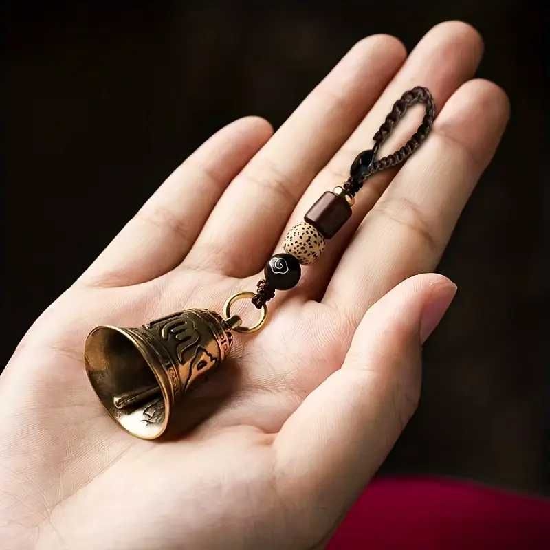 Колокольчик с рунами