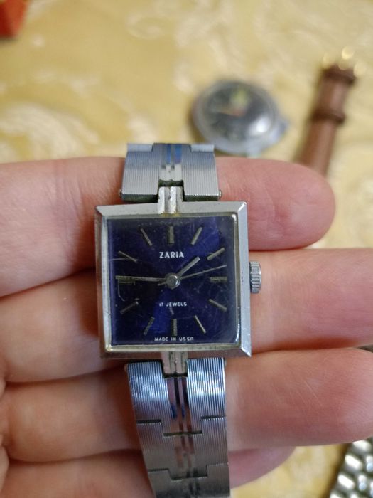 Годинник наручні