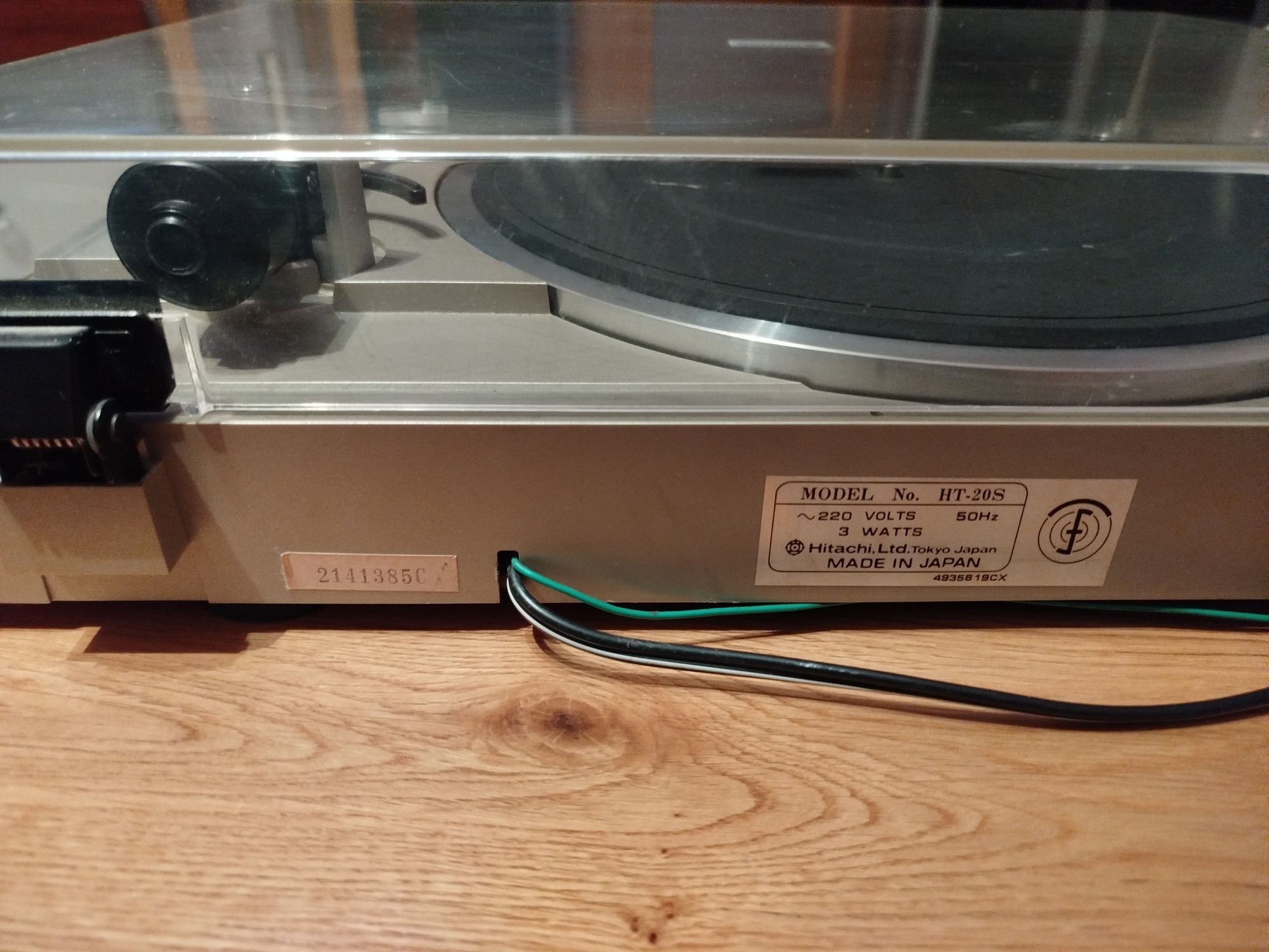 Gramofon Hitachi Japan.