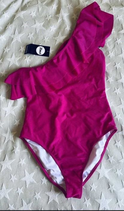 Boohoo купальник слитный на одно плечо C-M