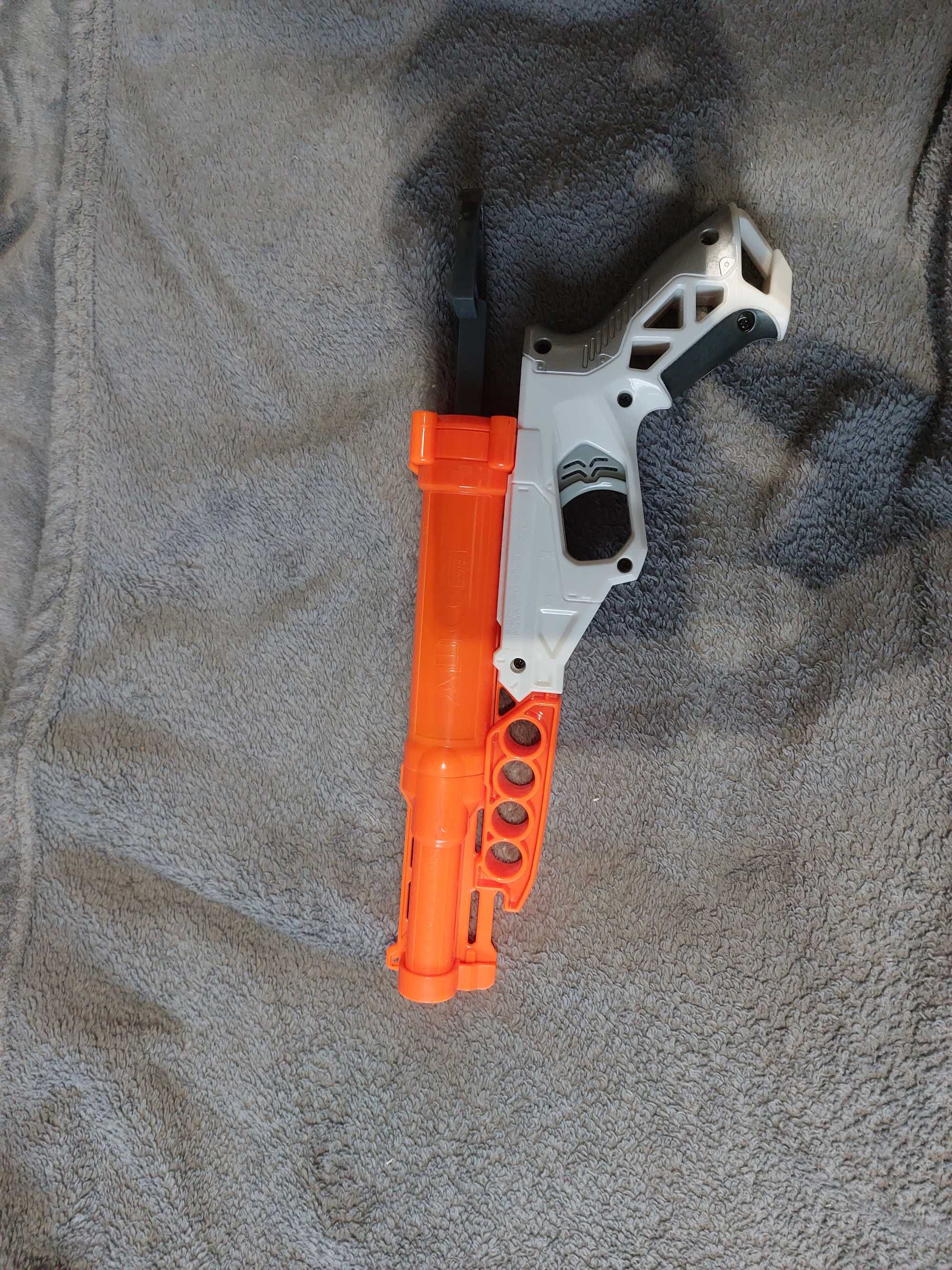 Pistolet Nerf biały