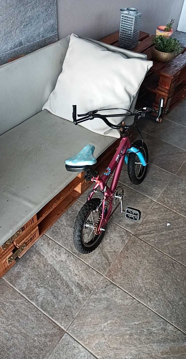 Bicicleta menina usada