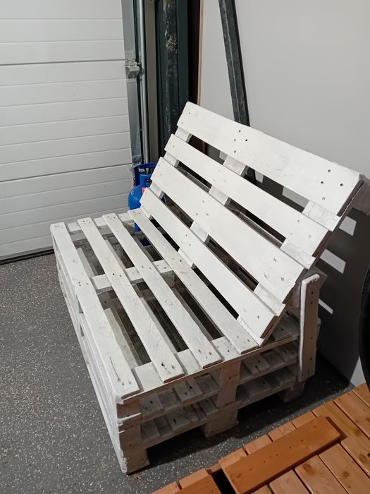 Ławka ogrodowa z palet