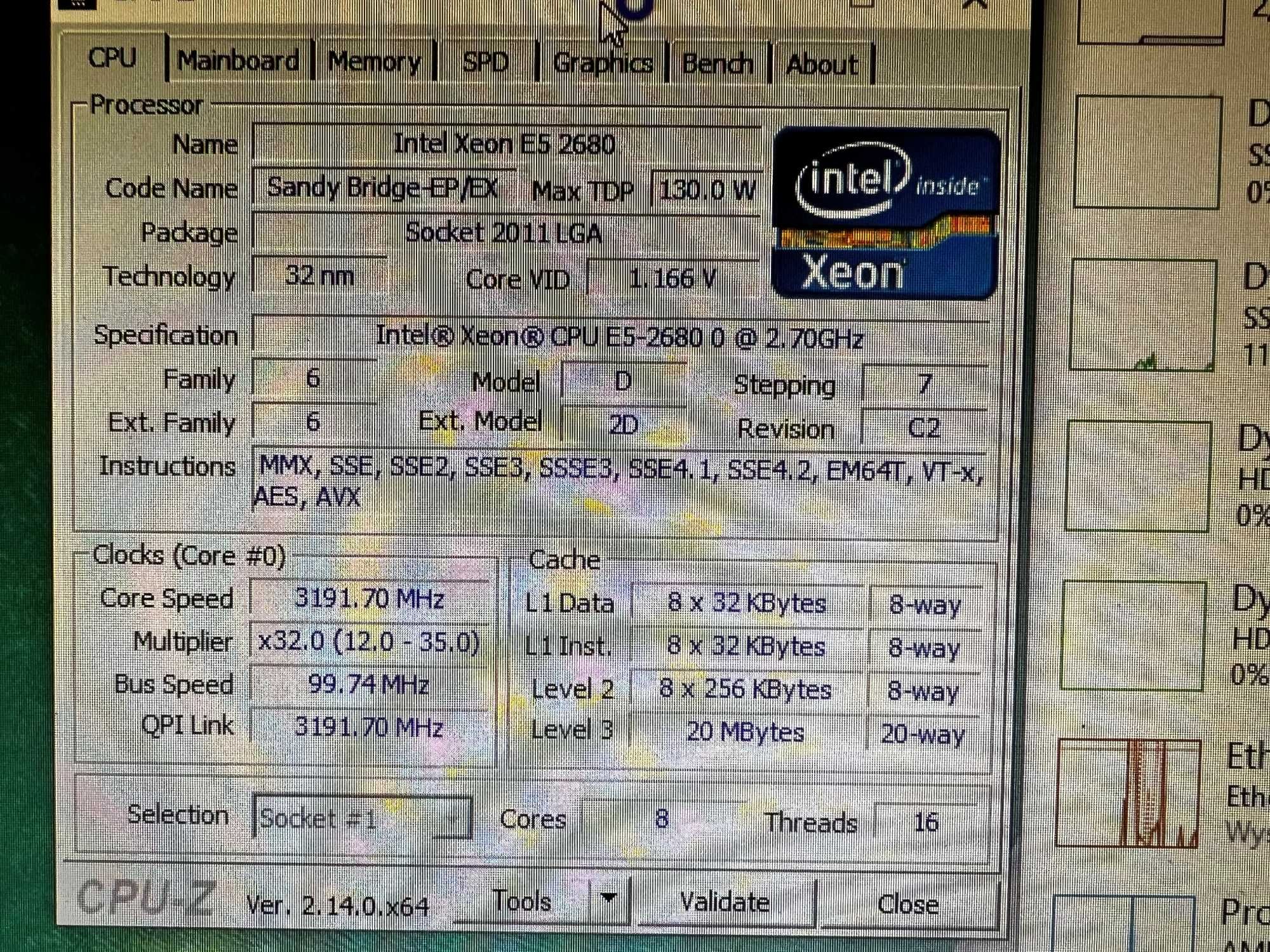 FUJITSU CELSIUS R920 - 8 rdzeni, 16 wątków - lepszy niż i7
