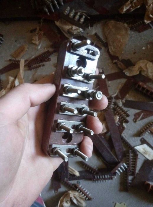 Клеммные колодки, платы контактные, зажимы