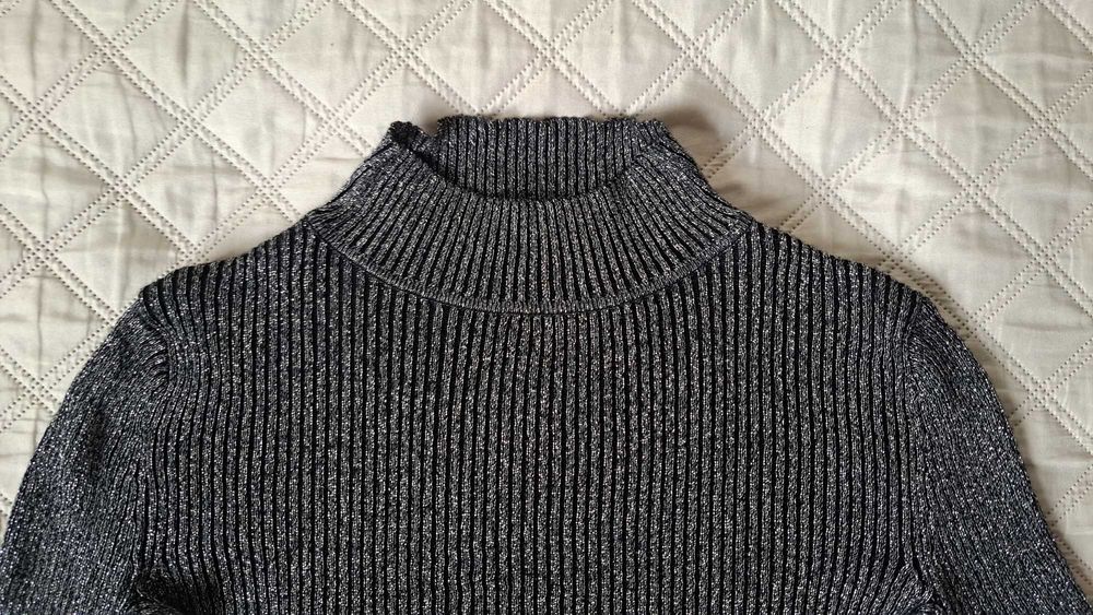 Czarny srebrny błyszczący półgolf Orsay