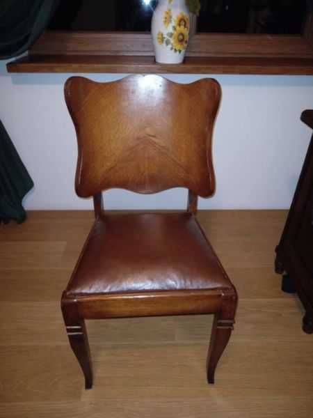 Stylowe i stare krzesła