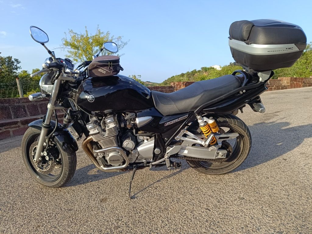 Yamaha xjr 1300 como nova