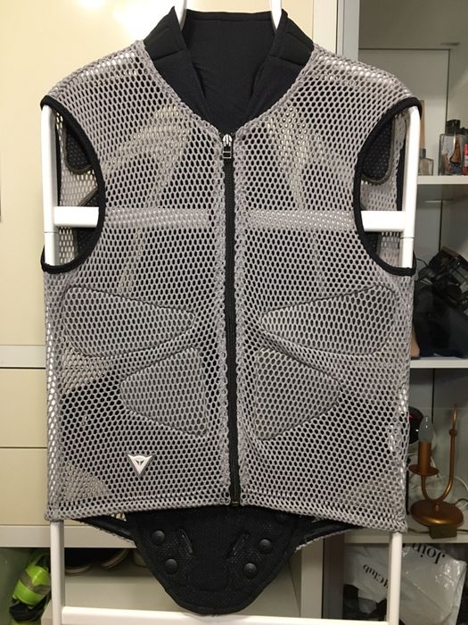 Защита спины Dainese wr pro 2 M-L черепаха моточерепаха мотозащита
