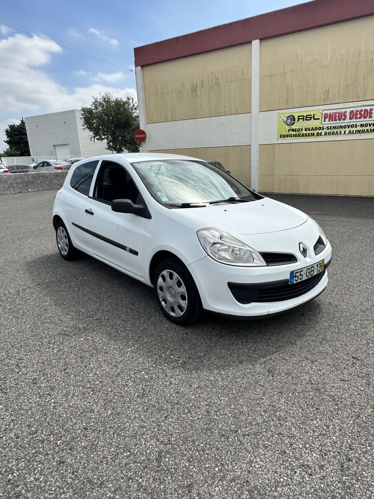Renault clio comercial