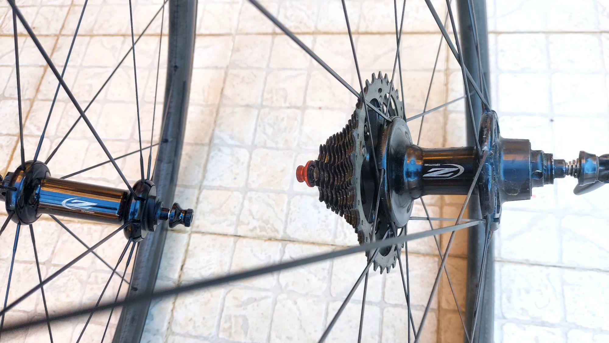 Rodas Zipp303 carbono