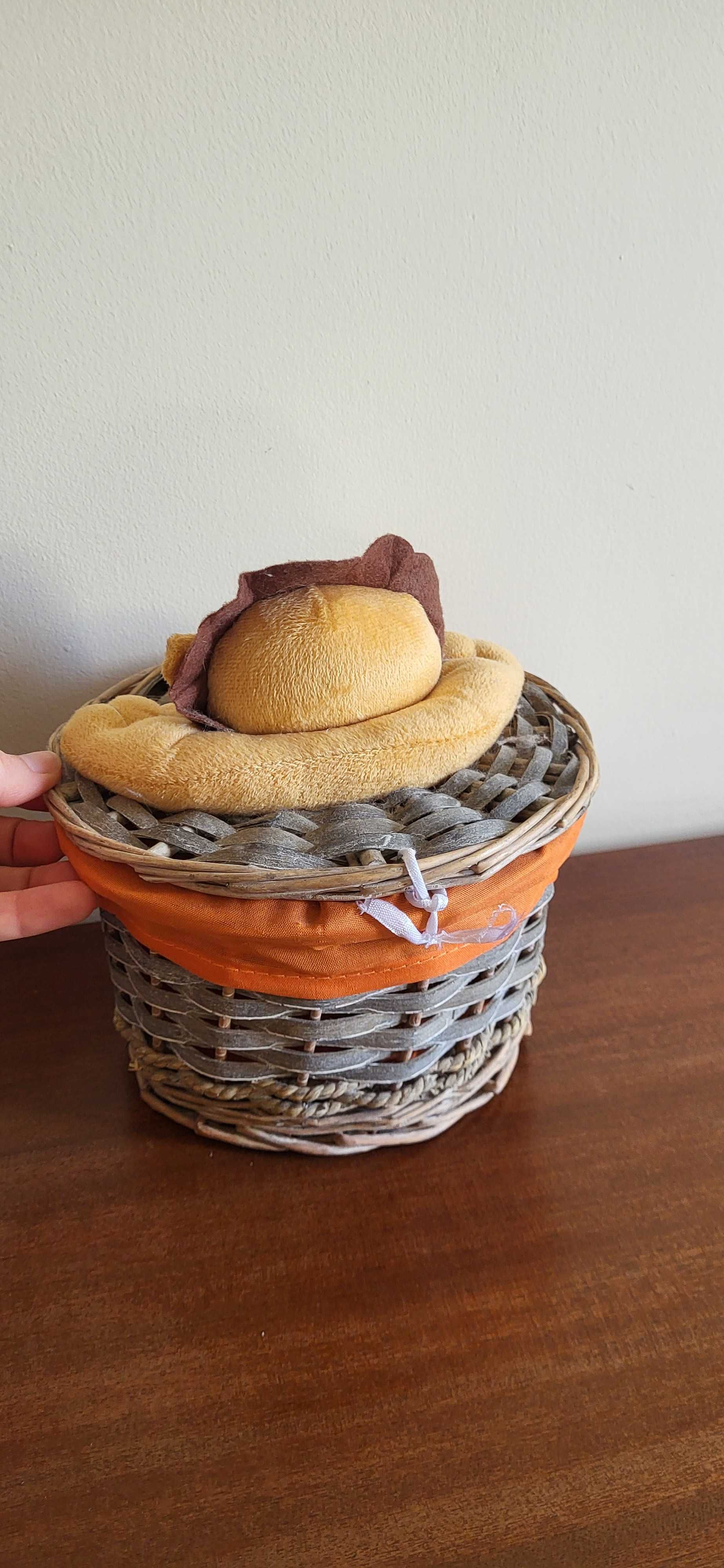 Cesto com peluche - Novo