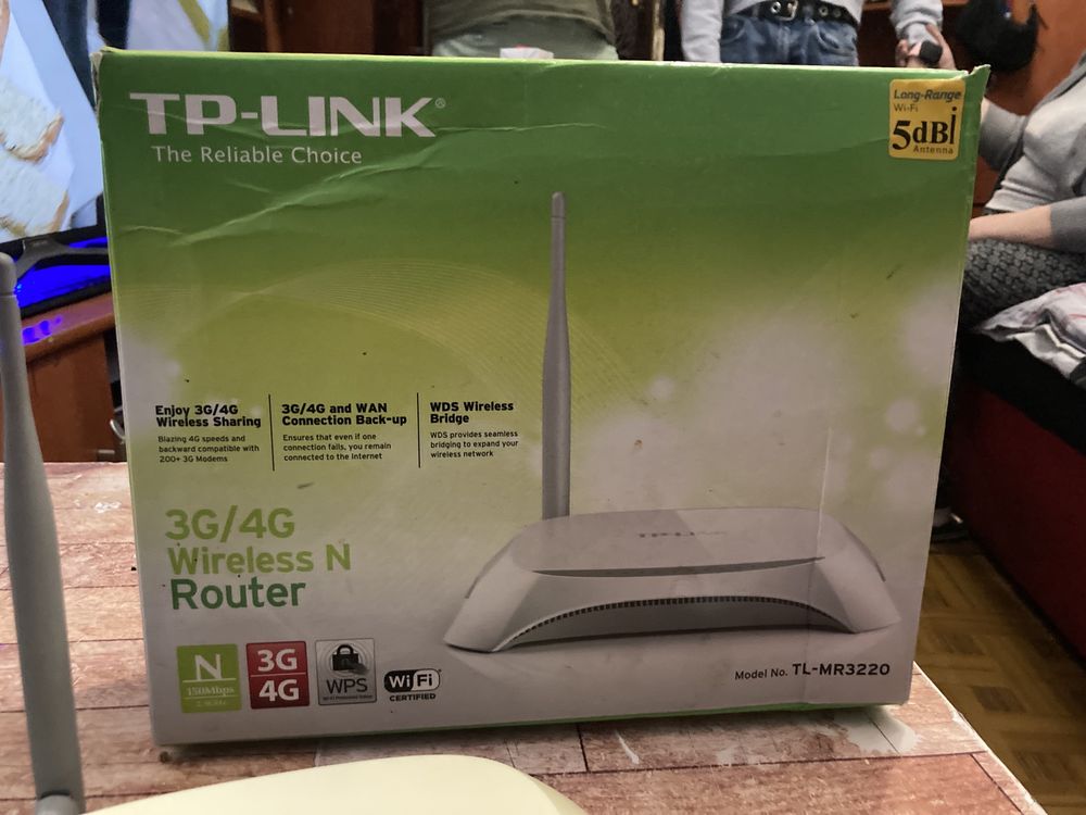 Router wifi tp Link plus czytnik kart sd