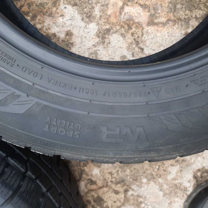 Зимняя резина, шины 225 65 R17 Nokian (Нокиан) 3шт.