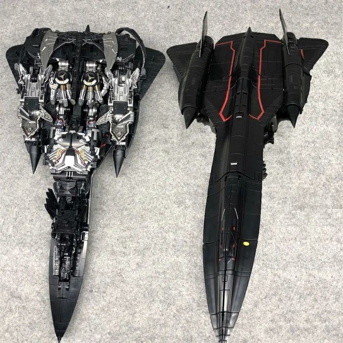 Transformers Jetfire SR 71 Blackbird Figura