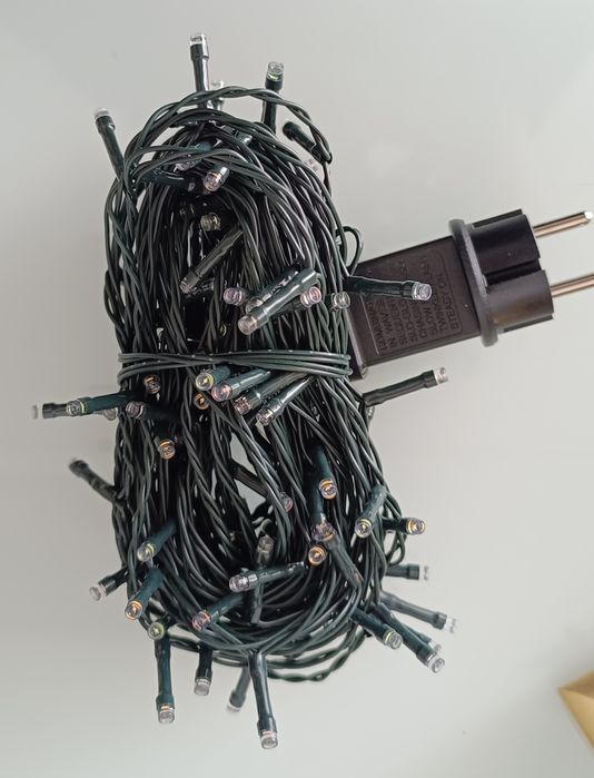 Árvore de natal ROYAL MAJESTIC com pinhas 150cm e luzes