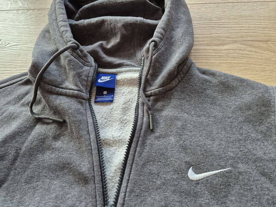 Bluza męska NIKE rozm L szara z kapturem rozpinana bdb grubsza ciepła