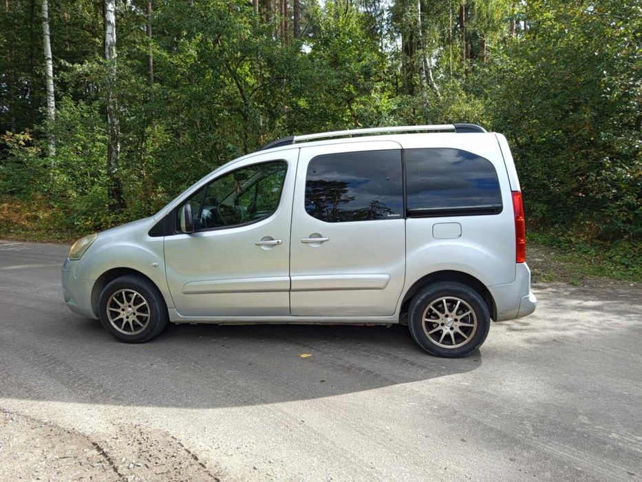 Sprzedam Berlingo z silnikiem 1.6 disel 90
