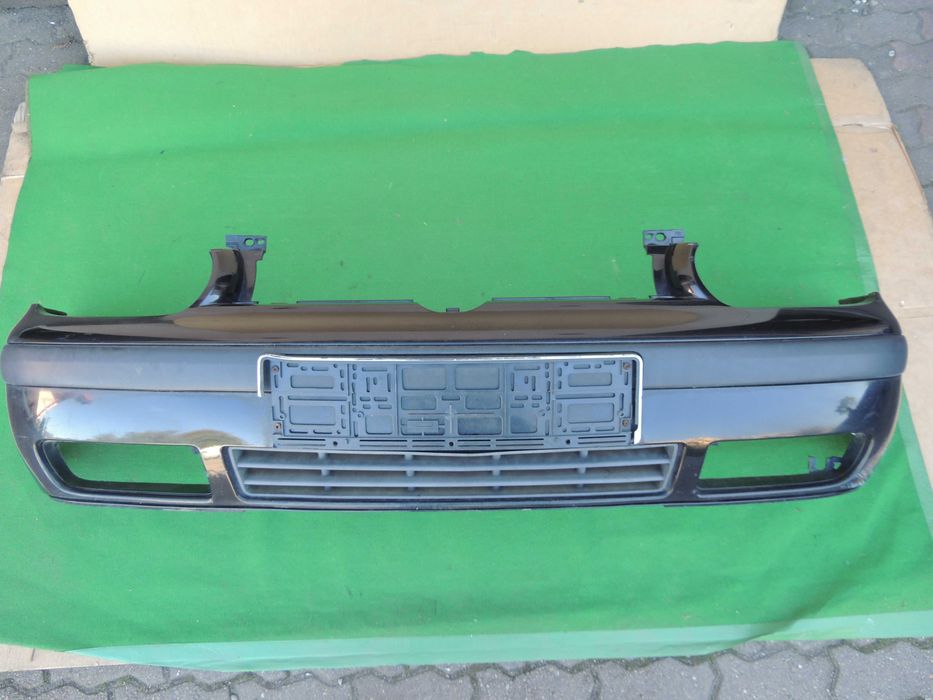 Zderzak przód przedni Volkswagen Golf 4 IV 97,98,99,00,01,02-06 LC9Z