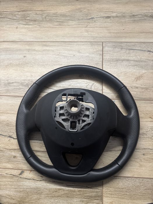 Руль Кермо Renault Zoe