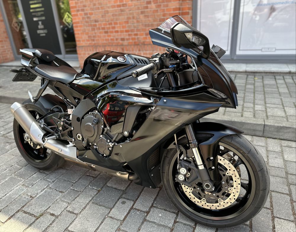 Yamaha R1 RN65 Piękna Akrapovic 2020