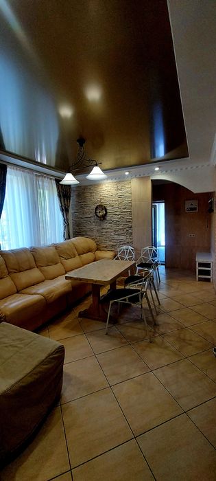 Оренда будинка в зеленій зоні