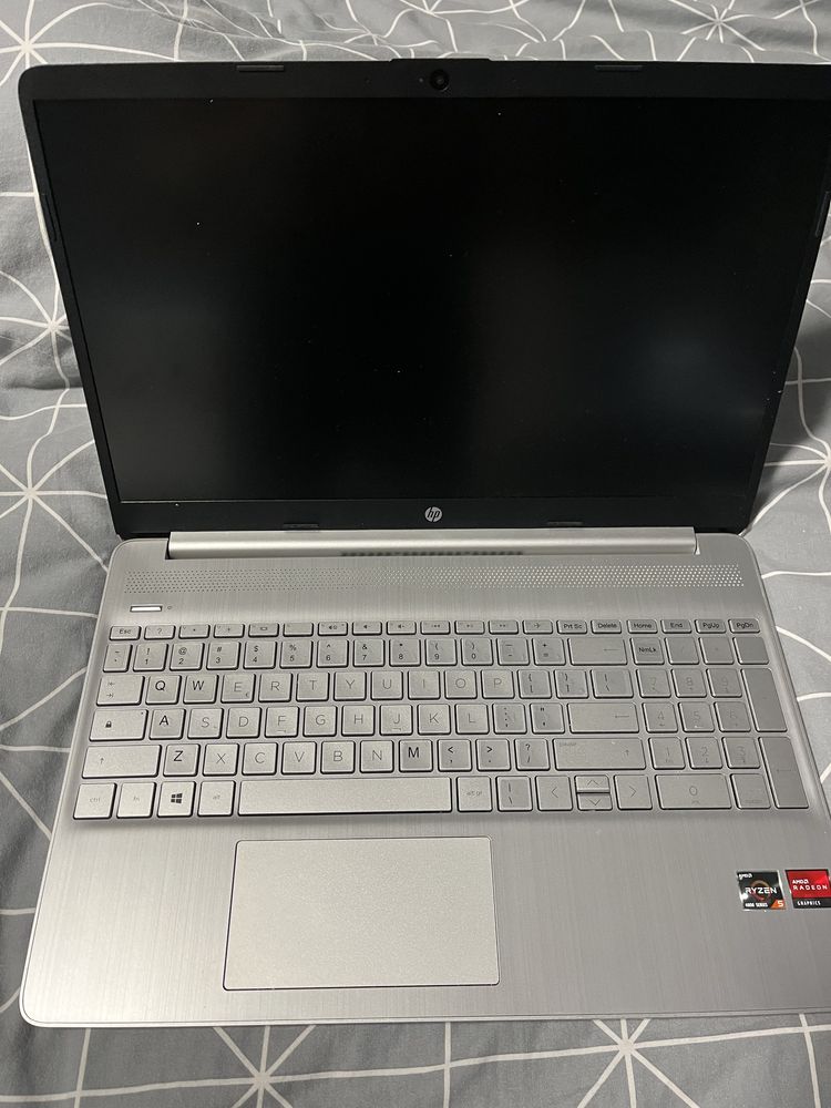 Laptop hp15s super stan