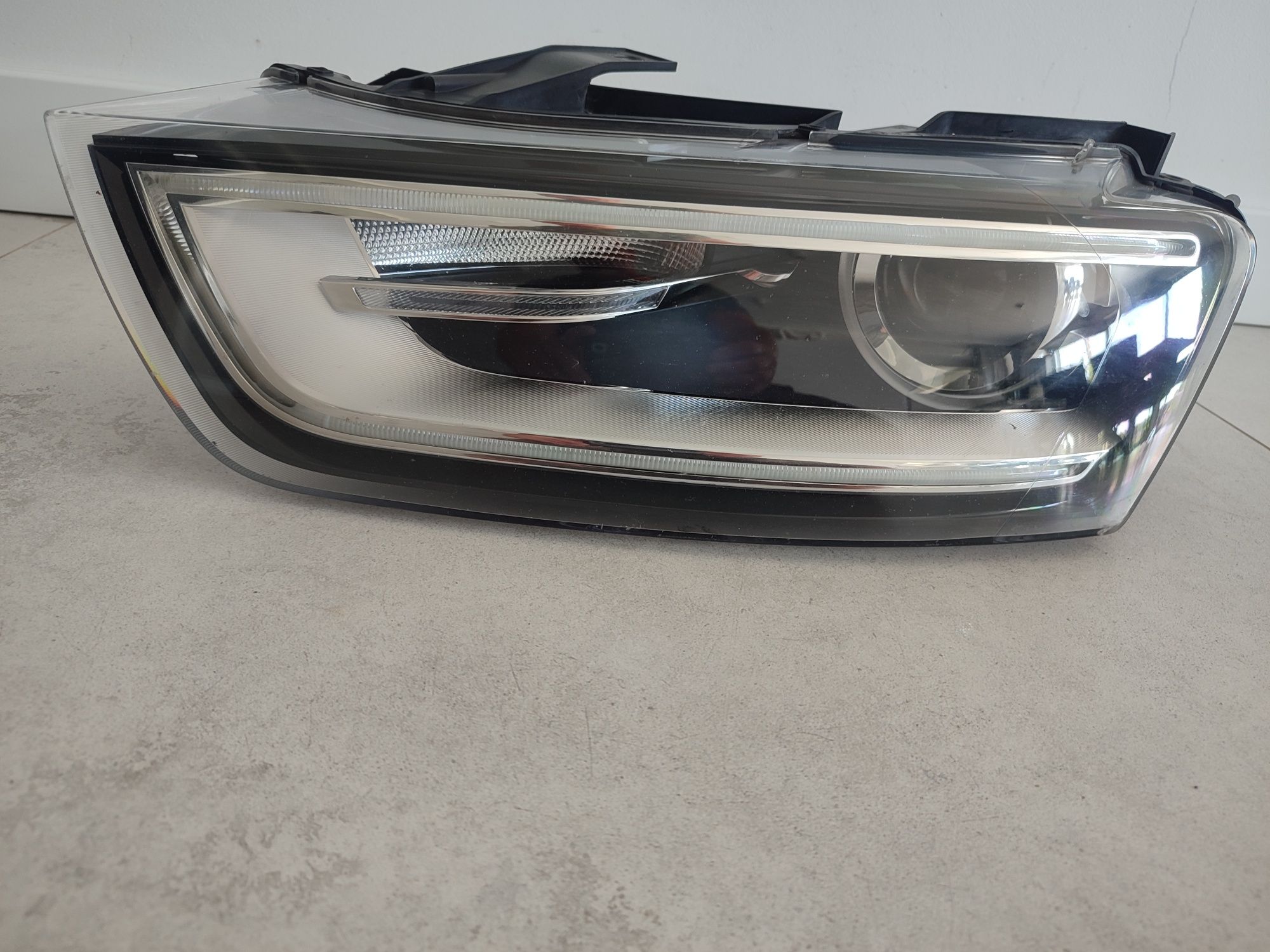 Lampa Reflektor Lewy Przód Audi Q3 Bi Xenon Led 13r Oryginał