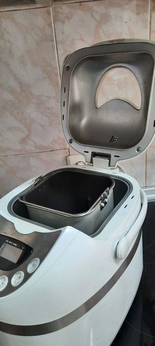 Maquina de fazer pão como nova
