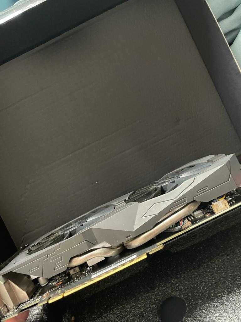 Placa Gráfica ASUS GeForce GTX 1050Ti (NVIDIA - 4 GB DDR5)