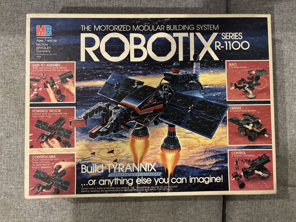 ROBOTIX R-1100 TYRANNIX Amerykańska zabawka z lat 80.