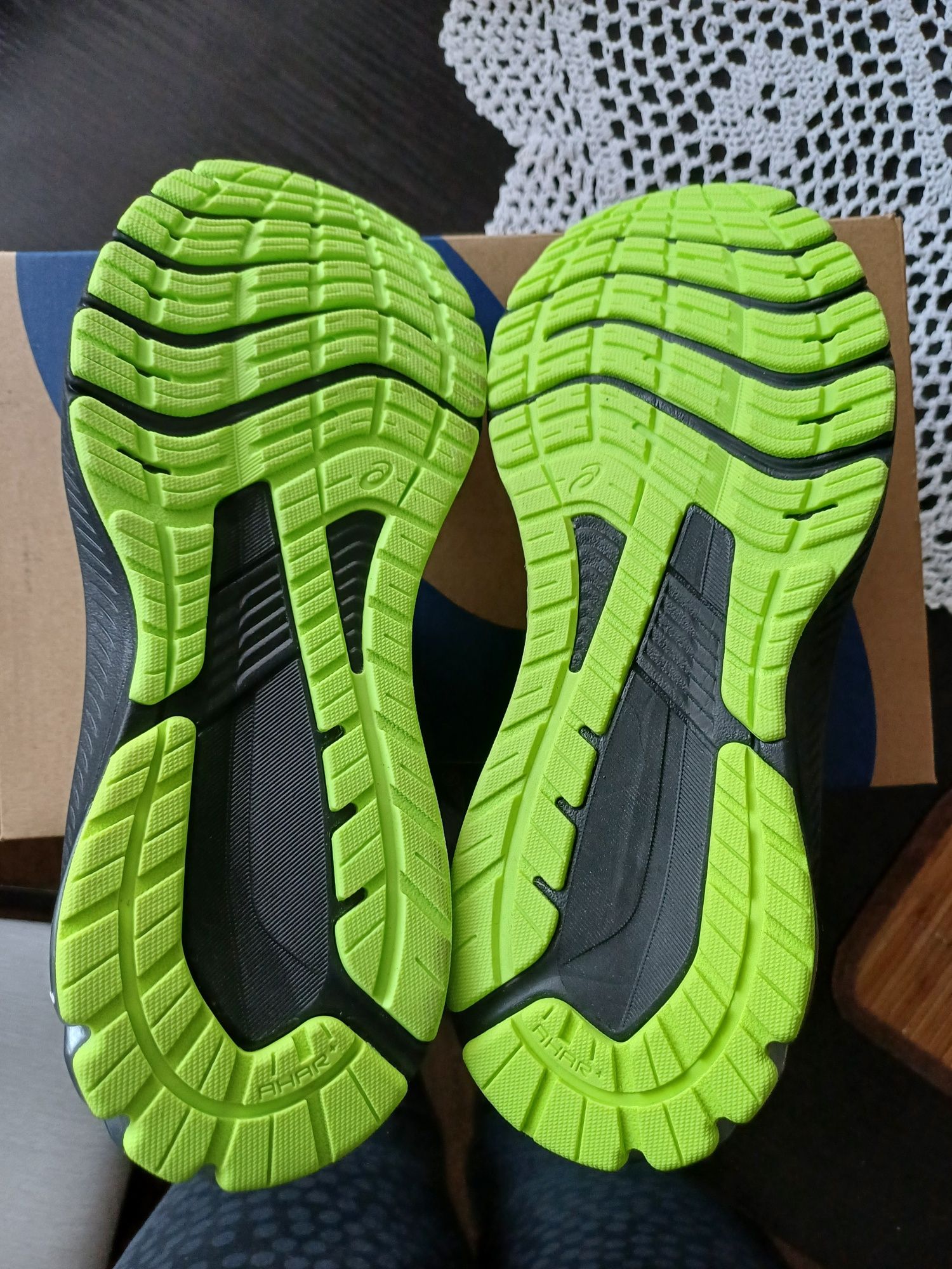 Buty biegowe damskie Asics GT-1000 gore-tex rozm. 39