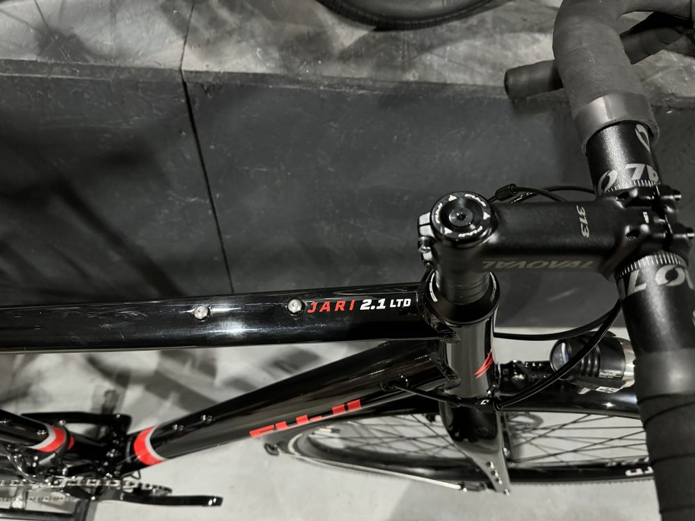 Rower Gravel 28 Fuji Jari 2.1 LTD rama 55,5 cm Raty 0 %